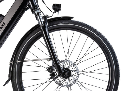 Front wheel with suspension on a silver electric bike